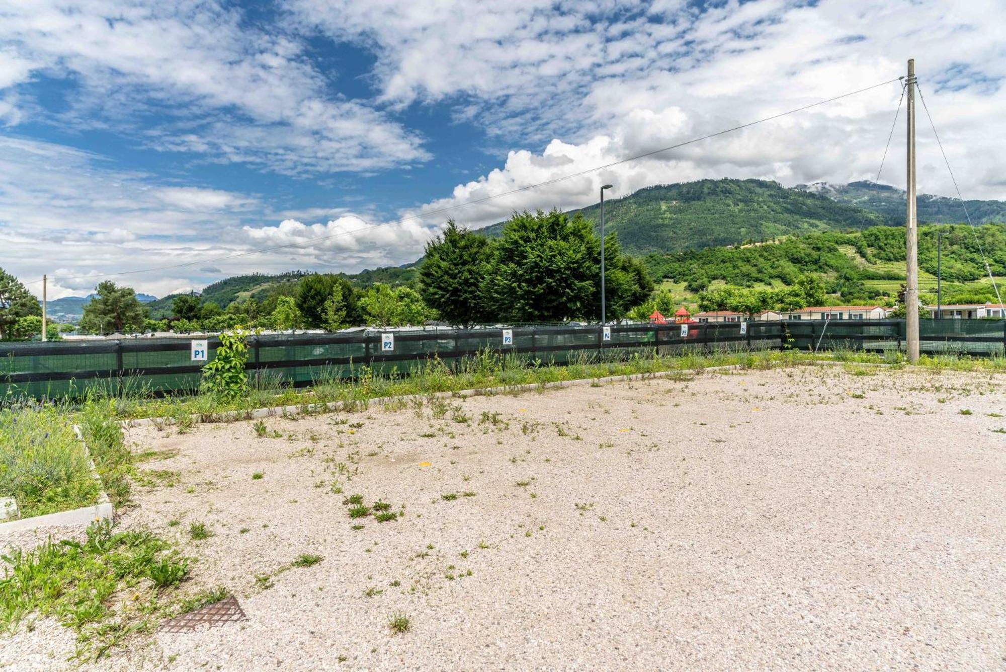 B&B A Un Passo Dal Lago, Caldonazzo Bagian luar foto